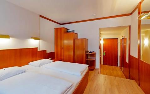 Vienna Sporthotel - 92