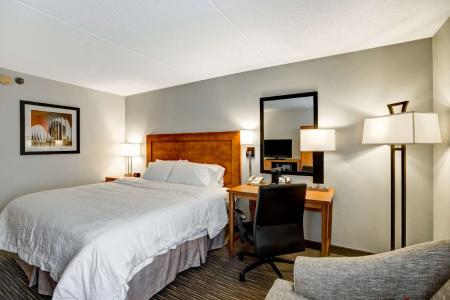 Hampton Inn-Naval Base - 48