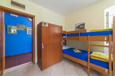 Montenegro Hostel 4U Party - 4