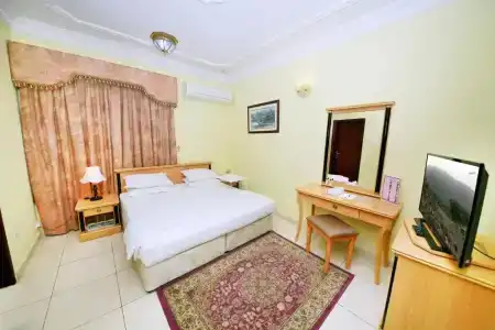 Muscat International - 18