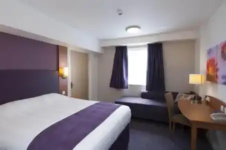 Premier Inn Hanger Lane - 1