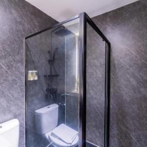 Stark Boutique and Spa - 43
