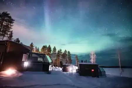 Arctic Fox Igloos - 9