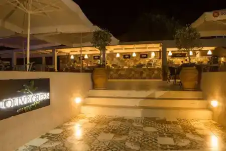 Sundance  & Suites - 6