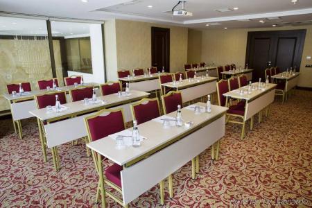 Grand Aras & Suites - 20
