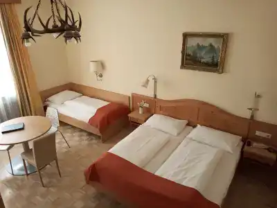 Adlerhof - 3