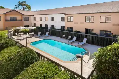 Courtyard by Marriott/Wrightsville Beach - 18