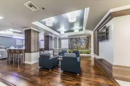 Clarion Pointe - 14