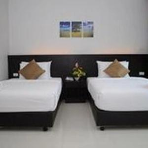 Nai Yang Beach Resort and Spa - 7