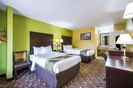Quality Inn-Central Park Area - 75