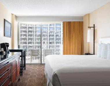Aston Waikiki Beach - 37