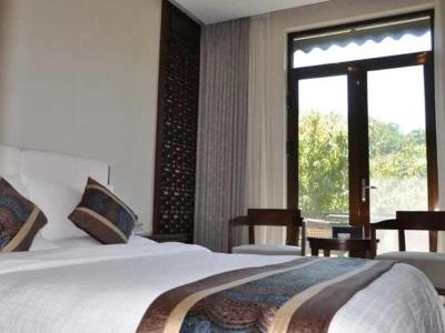 Beijing Fragrant Hill Holiday Business - 4