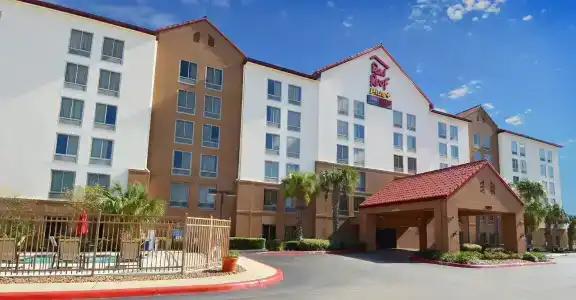 Red Roof Inn Plus+ San Antonio Downtown - Riverwalk - 12