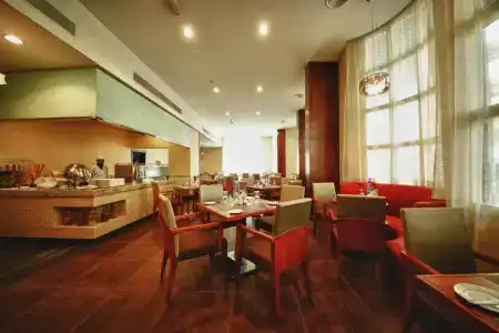 Lavender Deira - 18