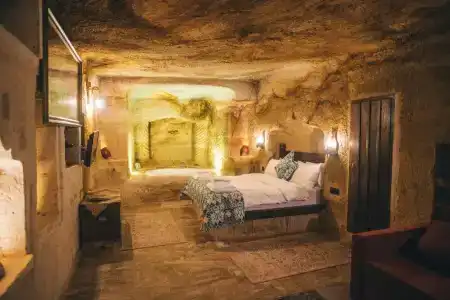 Tale Cave In - 112