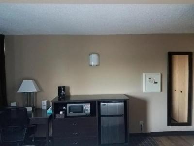 Americas Best Value Inn and Suites - 34