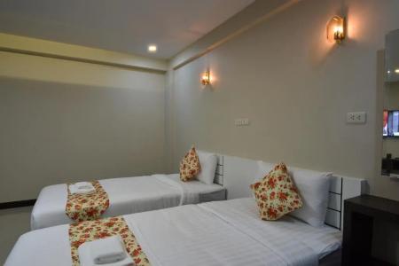 Gold Airport Suites - 43