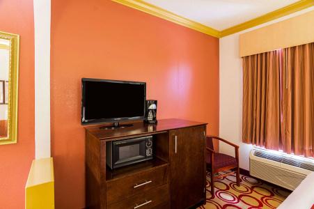 Quality Suites - 36