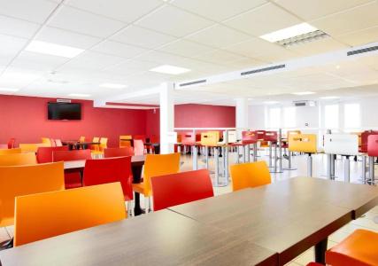 Premiere Classe Roissy CDG - Paris Nord 2 - Parc des Expositions - 32