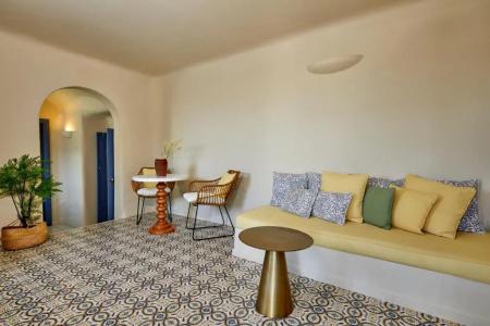 Luna Santorini Suites - 57