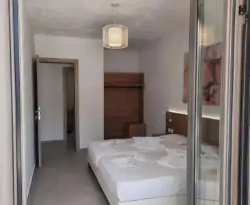 Neon - 74