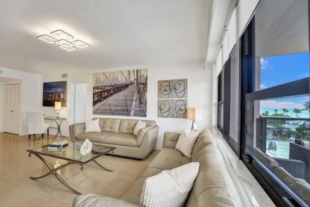 The Alexander All Suites - 662