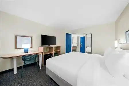 Quality Inn & Suites Near the Theme Parks - 32