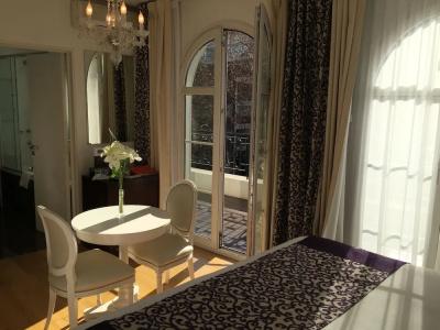 Purobaires Boutique - 247