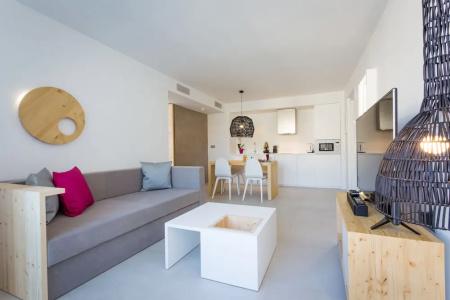 One Ibiza Suites - 40