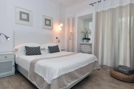 Apollon Boutique - 81