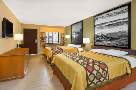 Super 8 by Wyndham Virginia Beach Oceanfront - 25