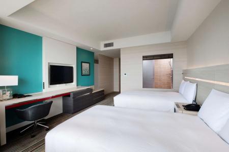 Hilton Okinawa Chatan Resort - 8