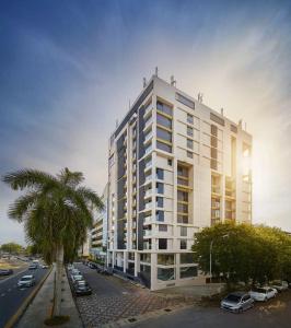 Tropics Eight Suites - 0