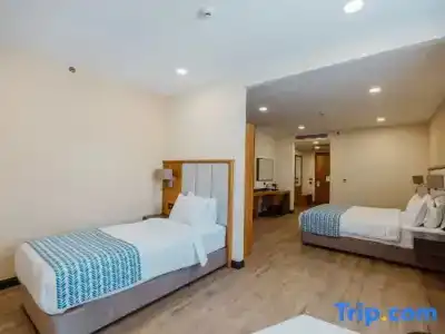 Best Western Plus - 33