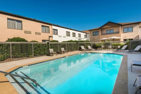 Courtyard by Marriott/Wrightsville Beach - 17