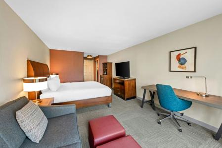 Hilton Garden Inn - 42