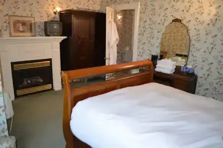 Bedham Hall b&b - 3