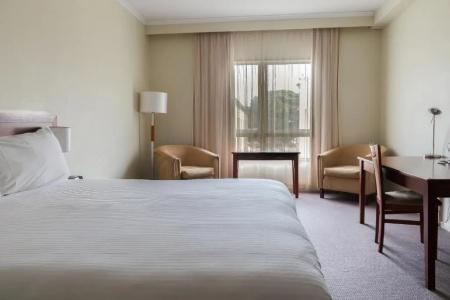 Rydges - 62