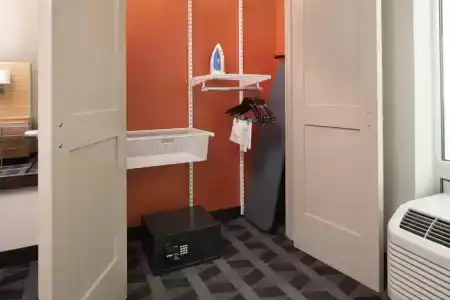 TownePlace Suites by Marriott San Diego Downtown - 53