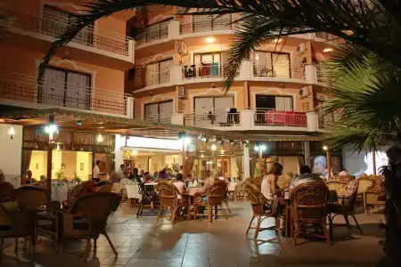 Mutlu Apart - 11