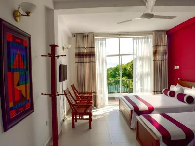 Villa Baywatch, Rumassala - 33