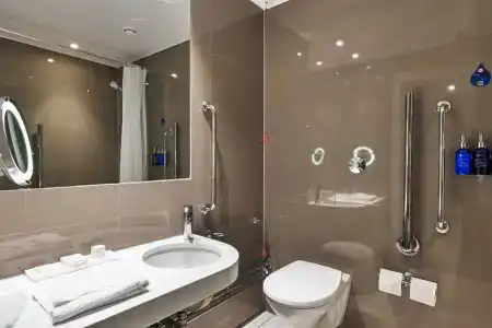 Radisson Blu, Edinburgh City Centre - 9