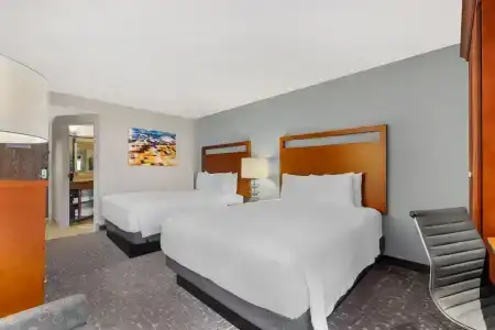 Best Western Plus - 4