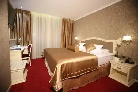Grand & Spa Tirana - 3