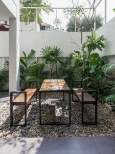 Por Thapae Gate - 12
