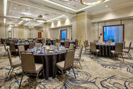 Hilton Garden Inn Virginia Beach Oceanfront - 45