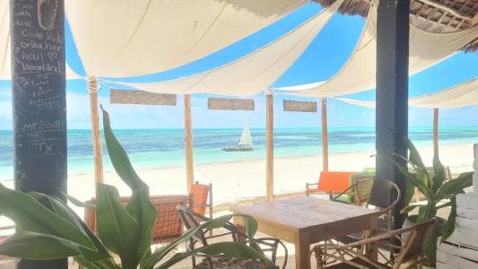 Garden Beach Bungalows - 19