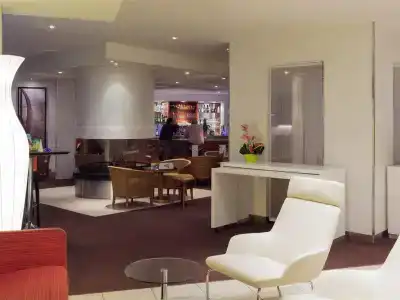Novotel Amboise - 1
