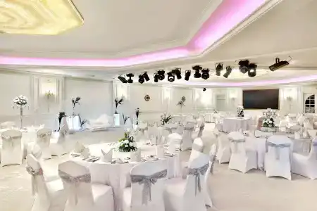 Hilton Alexandria Corniche - 35
