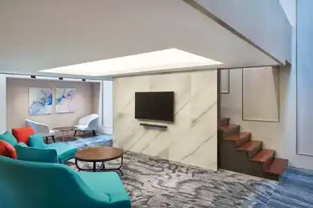 Le Meridien - 112